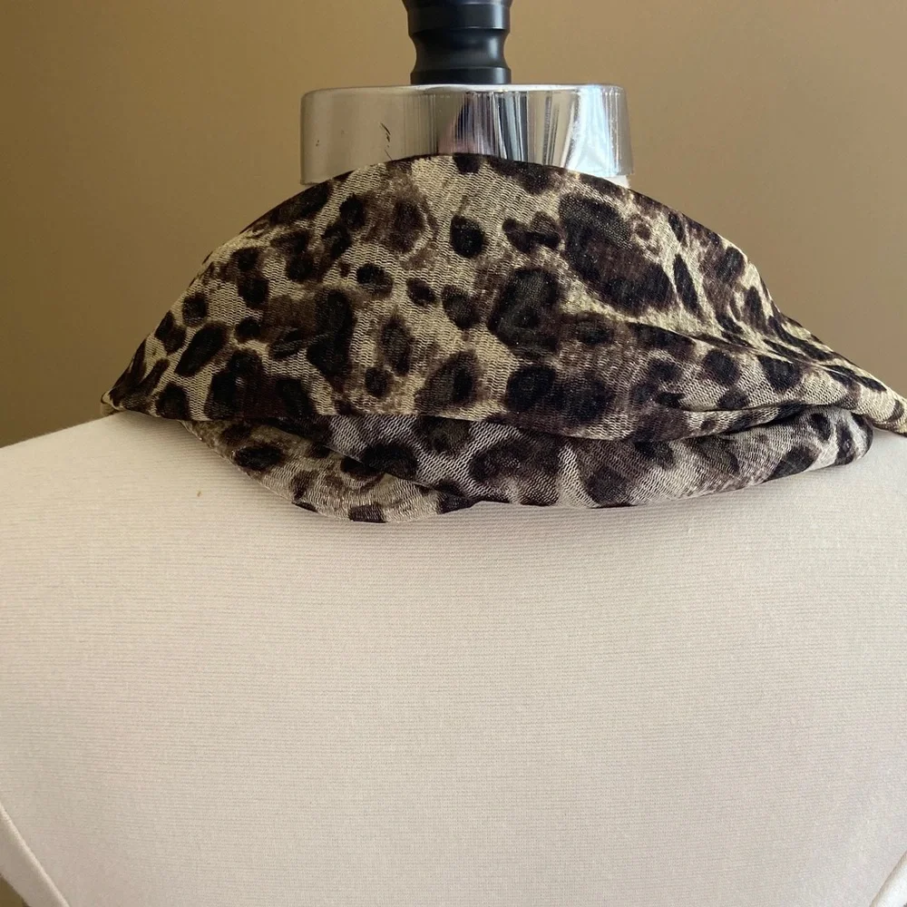Leopard Print‎ Scarf NWT